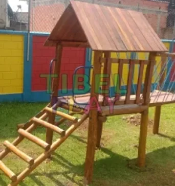 Casa do Tarzan com Ponte Tibel Play